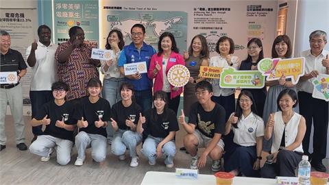 高雄200台"愛心電腦"送非洲 助馬拉威學生助翻轉人生