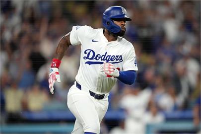 MLB（影）／35歲老將才打出3分致勝全壘打　就遭到道奇隊釋出佛里曼感到傷心