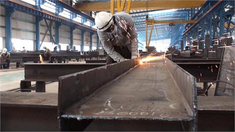 俄烏危機推升金屬價格　鋼鐵股逆勢強漲