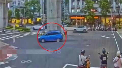 我要吃麵包！板橋男「開車逆向衝麵包店」　店員一度肉身擋車