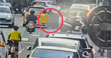 北市驚悚車禍！騎士遭計程車爆頭　他詭異偏離擦撞倒地被輾亡