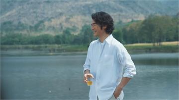 御茶園投資上億邀請金城武代言 完美呈獻「Stay in Nature」