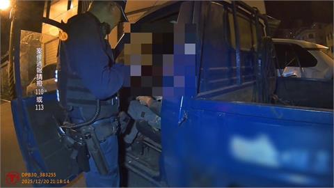 砰!小貨車暴衝連撞3車 肇事駕駛:恍神加上緊張釀禍