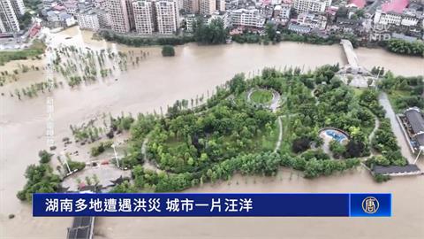 中國高考遇壞天氣！廣西湖南暴雨「樓梯變瀑布」　青海大雪逾150車受困