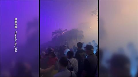 碧潭水舞季煙火秀成災難片現場　「一片白」民眾全看傻