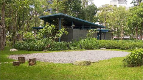 民間重建大安森林公園舊公廁　北市首座「生態公廁」揭牌！