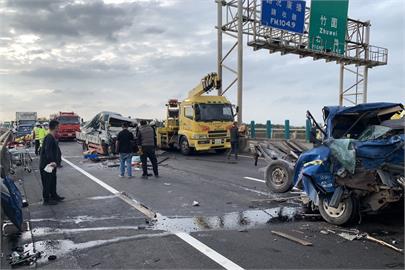 快新聞／台61線驚傳1死3輕重傷重大車禍！　現場畫面曝光了