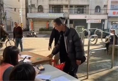 快新聞／桃園醉漢怒甩罷免連署桌　警方：將依法函請地檢署偵辦