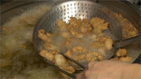 「毒沙拉油」風暴延燒！名醫揭「4致癌物」直攻DNA：用手碰也危險