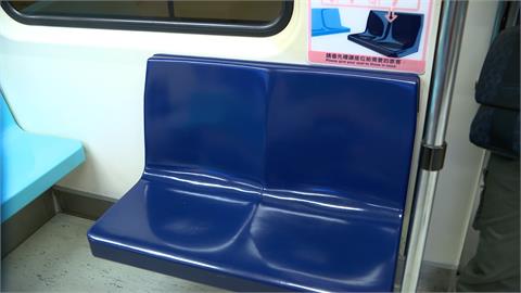 加班12小時被要求讓出博愛座　網推「我上班很累」貼紙掀熱議
