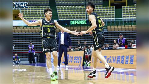 籃球／當家主控李愷諺遭球迷「三字經」問候！新北國王發聲明嚴厲譴責「零容忍」