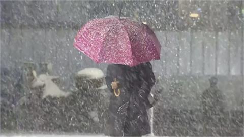 南韓首爾降雪破117年紀錄　陸空交通大亂釀3死