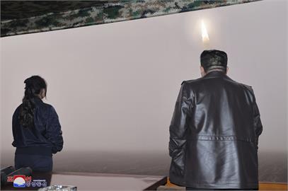 北朝鮮31日試射最新「火星19型」洲際彈道飛彈　金正恩：成難以撼動的霸權國家