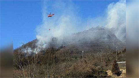 日本山梨野火延燒2天　火勢一度逼近民宅50公尺