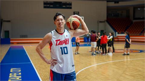 在無聲球場堅持奔跑 聽障籃球國手吳啟道:因為喜歡 所以一直打下去