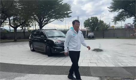 陳佩琪搭民眾黨主席租賃專車　四叉貓：她用什麼身分？黃國昌回應了
