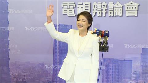 快新聞／身穿白西裝現身台北市長辯論　黃珊珊不緊張：跟去議會一樣