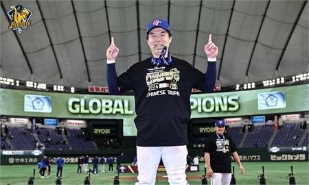 快新聞／2013經典賽在外野看球　江坤宇：不可思議！好感動啦