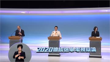 總統辯論／韓國瑜扯總統長相「五短五長」  蔡英文：我不會跪著走路