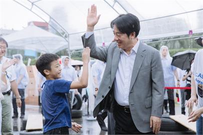 快新聞／凱道成大型遊樂場！　賴清德出席「盡情遊戲日」與孩子同樂