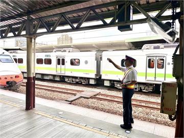 快新聞／上班大亂！台鐵「汐止-南港」單線雙向行車　列車嚴重誤點