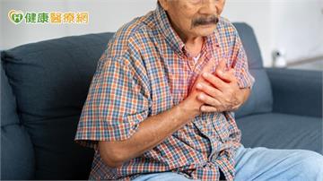 30年老菸槍罹心衰竭多次送醫　醫籲：「三大警訊」勿忽視