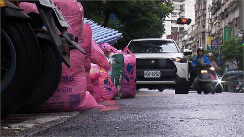 颱風停收垃圾兩天　雙北今加班收運垃圾