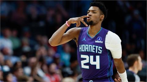 NBA(影)/單月二度50分領先!末段班大逆襲創罕紀錄 黃蜂打爆東區第六76人