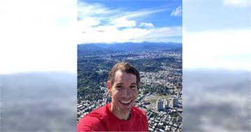 霍諾德登頂101「最狂自拍照」曝光　Netflix置頂：謝謝台北