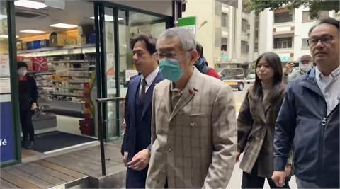 快新聞／元旦探父！柯文哲驅車前往新竹　邱臣遠、李國璋陪同畫面曝光