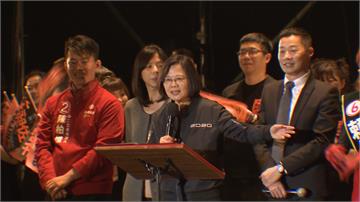 夜線／出席林昶佐「台灣大凱旋」晚會 蔡總統妙語撩粉絲：你們都是我的
