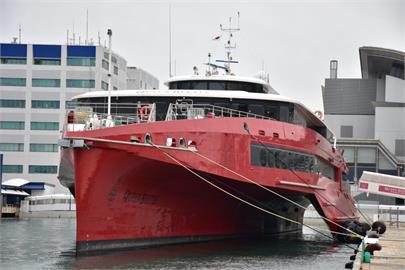 快新聞／不怕海難？日本高速渡輪「皇后甲蟲號」　隱匿船隻破損持續跨海載客