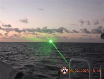 扯！中國海警船隻故意發射「軍事級雷射光」　讓菲律賓船員暫時失明
