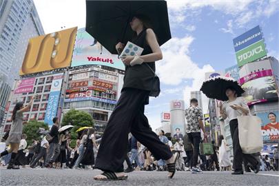 全球暖化惹的禍！日本出現極端天氣　離島暴雨不斷　本州艷陽高照