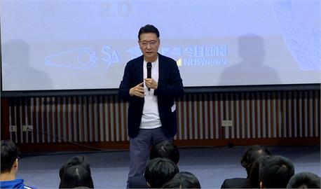 趙少康喊「推動18歲公民權」自打臉　名嘴譏諷：不怕他們投給民進黨？