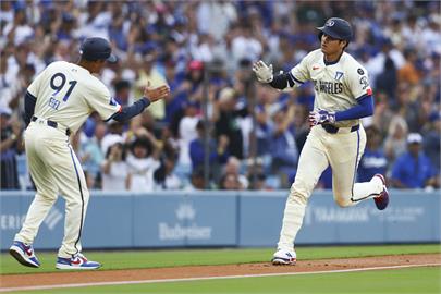 MLB(影)/大谷翔平首局首打席全壘打!本季第24轟終結近10場沒開轟局面