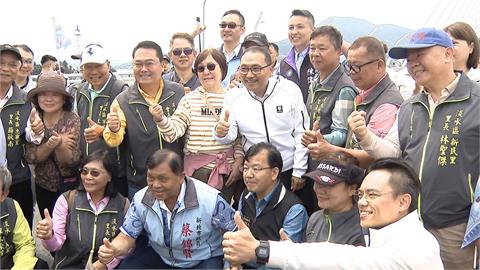 來瞧橋！破十萬民眾淡江大橋健走　侯友宜率眾登橋