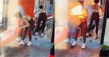 悚！行動電源突爆炸「火焰瞬間吞噬上半身」　正妹網紅見傷勢崩潰了