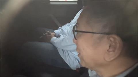 柯文哲第10度被提訊　　被問不法所得是否上億不回應