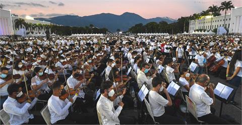 12000人合奏　委內瑞拉刷新「世界最大管弦樂團」紀錄