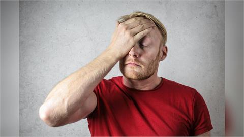 52歲男天天頭痛送醫「驚見大腦成蟲窩」！竟是「愛吃這1物」惹出禍