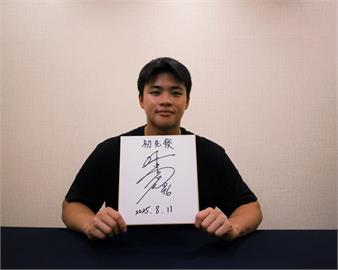 孫易磊備戰一軍初先發　請教伊藤大海滑球和策略