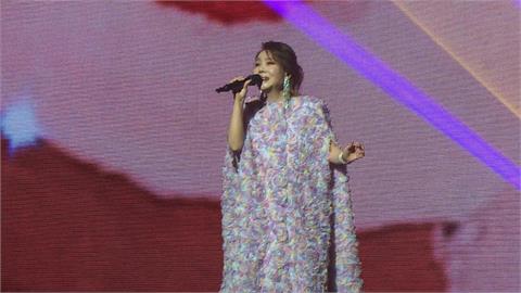 出道40周年!療傷天后辛曉琪北流開唱 紫色華服氣場全開