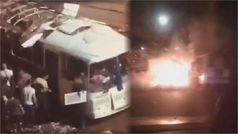 怵目驚心！俄羅斯「客滿公車」突氣爆　車體碎片噴飛驚悚畫面曝