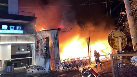彰化公共自行車檢修區大火　波及旅店急撤15房客