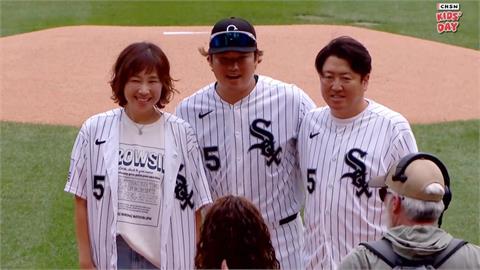 MLB(影)/不枉費爸媽從日本飛到美國!村上宗隆轟雙響砲當父母開球禮物