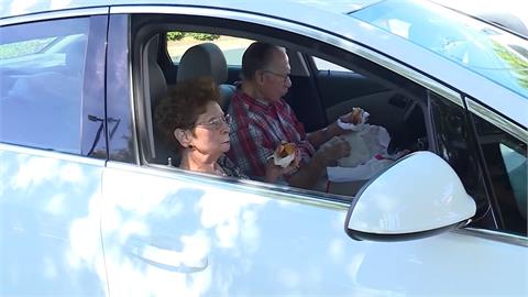 豪華雞肉堡套餐吃3年　九旬夫婦結婚70年甜蜜蜜
