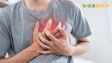 44歲男在家突然倒下!心肌梗塞失去心跳 葉克膜、心室輔助器接力治療