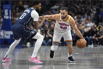 NBA(影)／柯瑞聯手士官長踢鐵板！　厄文狂飆42分成功捍衛獨行俠主場
