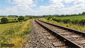 英國火車脫軌釀2重傷　調查：事發前軌道已現異常